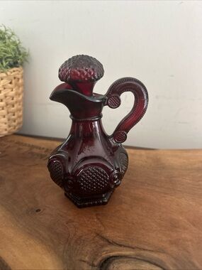 Vintage AVON 1876 Cape Cod  Ruby Red Cruet w/ Stopper Handle textured